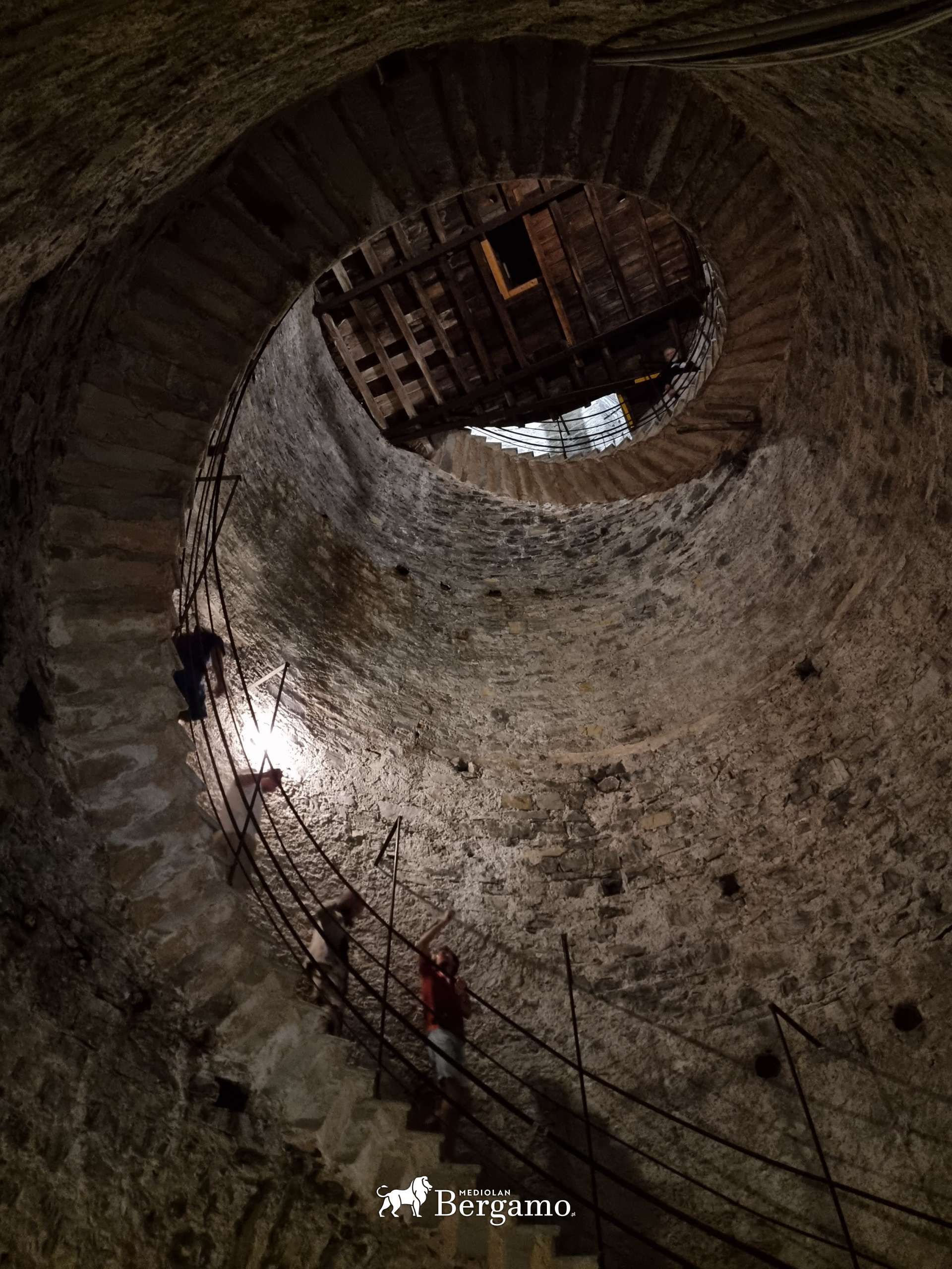 Campanile San Nicolo wewnątrz