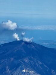 etna która strona samolotu